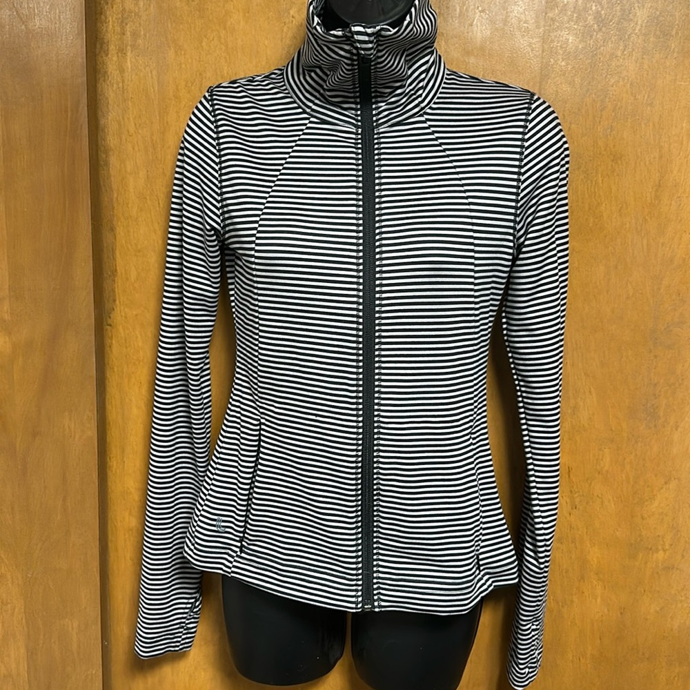 Lole Athletic stretch zip up jacket. XS